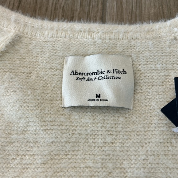 Abercrombie & Fitch sweater - Picture 2 of 5